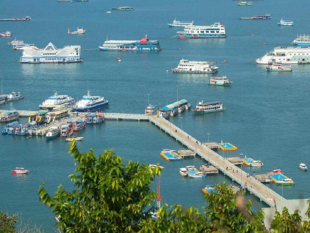 Sea View -High Floor 2 Bed Room Excellent Location Pattaya Exterior photo