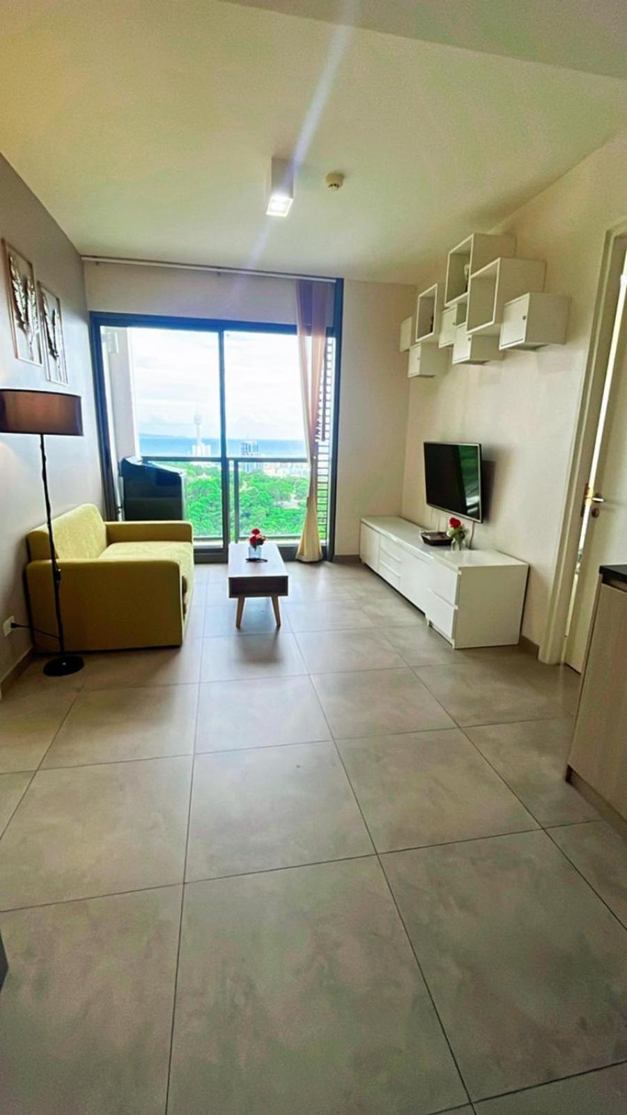 Sea View -High Floor 2 Bed Room Excellent Location Pattaya Exterior photo